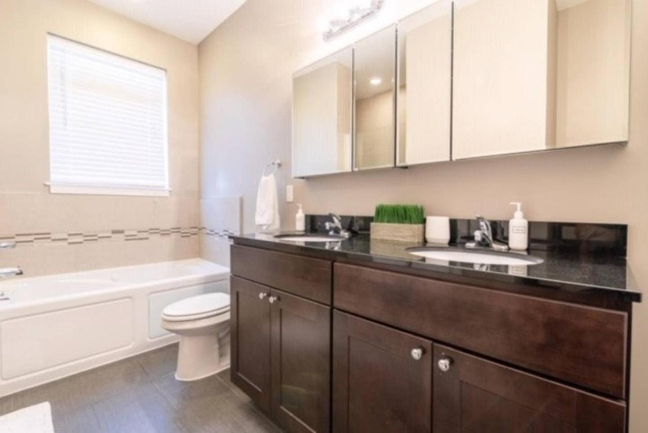 Beautiful Lux 4 Bedroom*Near Penn/Chop*Roof Deck Philadelphia Kültér fotó